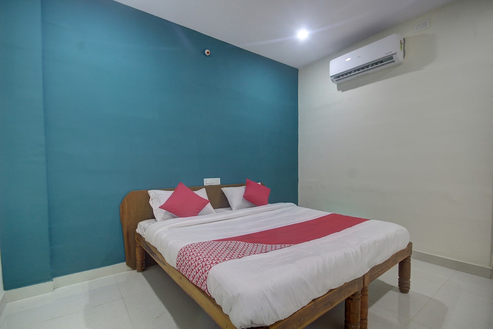 OYO 46401 Bharat Palace Hotel &lodge, Hubli, Hubli-Dharwad