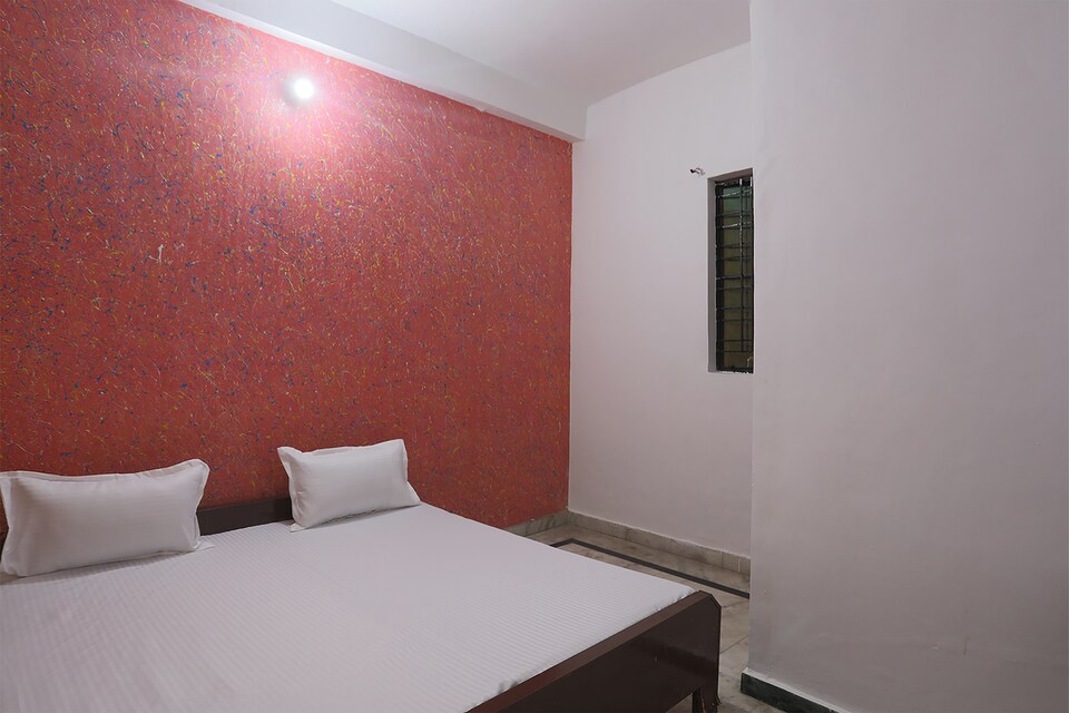 SPOT ON 46406 Ansh Villa, Fatehabad Road, Agra
