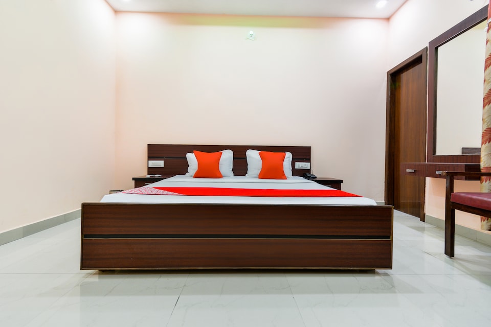 OYO 46409 Hotel Metro'z, Batala, Batala