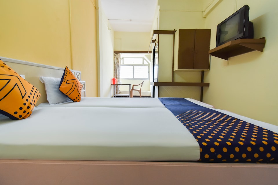 SPOT ON 46414 Hotel Ritesh, Solapur, Solapur