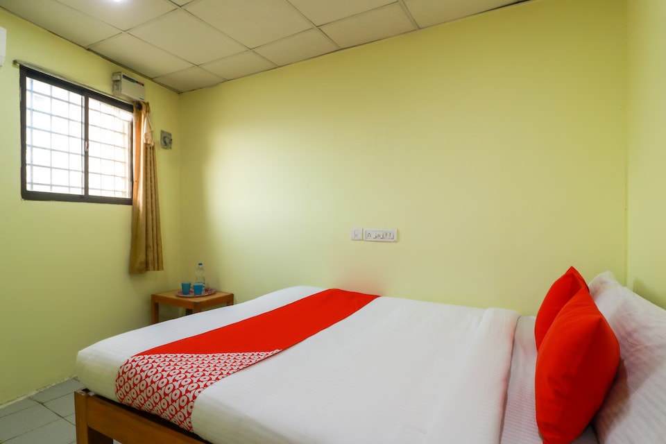 OYO 46415 Kmr Lodge, Vellore City, Vellore