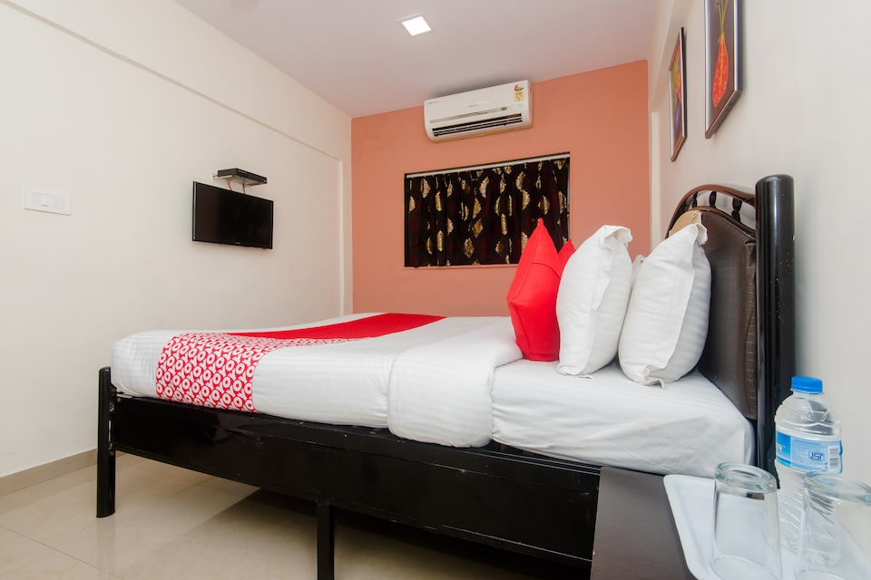 OYO Flagship Hotel Sarang Heritage, Mumbai Airoli-Vashi, मुंबई