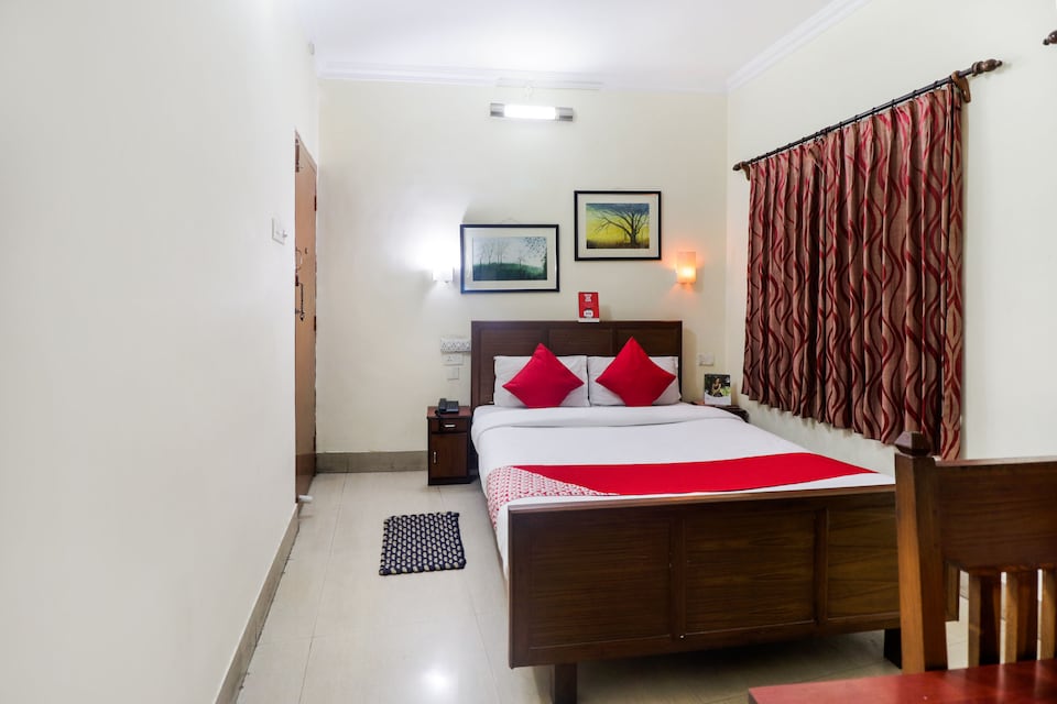 OYO 46431 Basera Guest House, Gariahat Kolkata, Kolkata