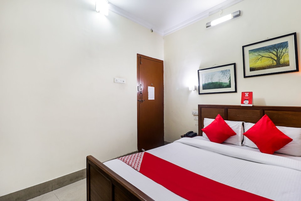 OYO 46431 Basera Guest House, Gariahat Kolkata, Kolkata