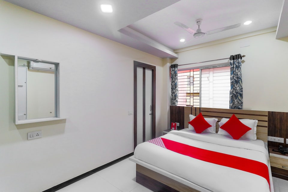 OYO 46432 Eennra North Guest House, Sealdah Kolkata, Kolkata