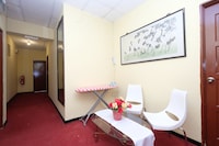 OYO 44029 Tudor Home Inn