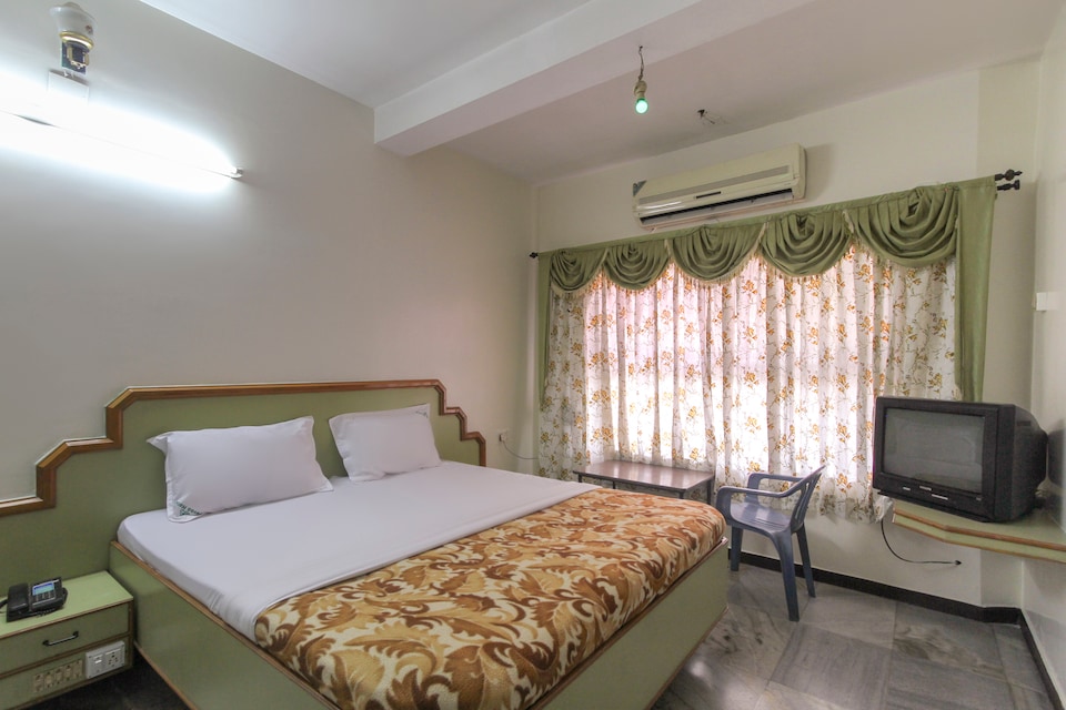 SPOT ON 46464 Devaa Hotel, Railway Station Coimbatore, Coimbatore