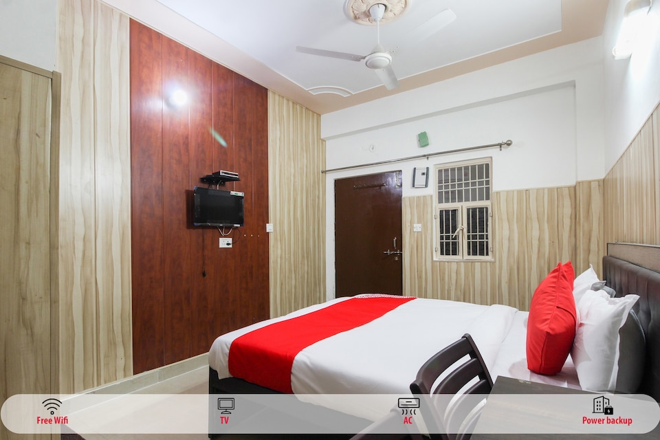 OYO 46473 Hotel Ojal Residency, Station Road Mathura, Mathura