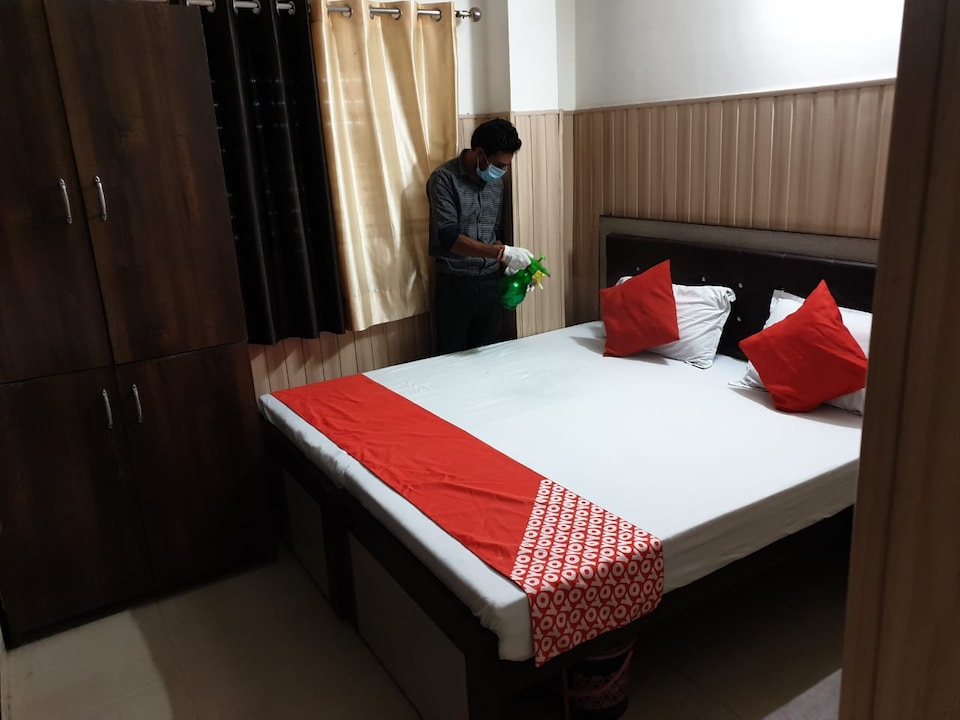 OYO 46473 Hotel Ojal Residency, Station Road Mathura, Mathura