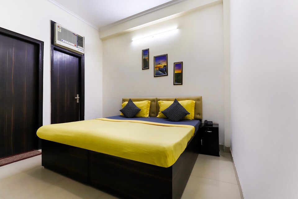 OYO LIFE NOD684 Nr Amity University, Noida City, Noida