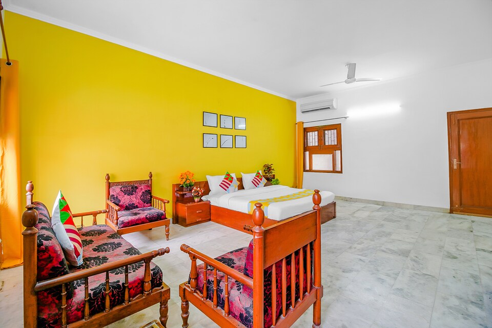 OYO 46487 Elegant Rooms Paschim Vihar, Paschim Vihar Delhi, Delhi