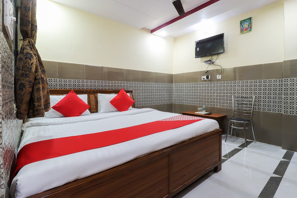 OYO 46500 Hotel Sai Kutir, Alambagh Lucknow, Lucknow