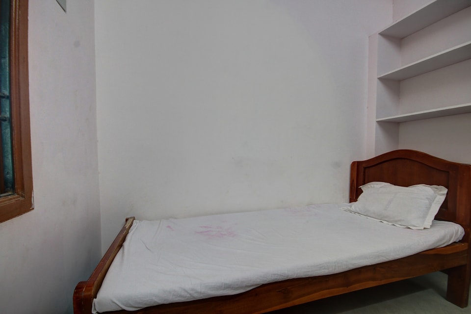 SPOT ON 46502 Victoria Lodge, Villupuram, Villupuram