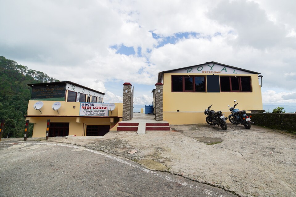 OYO 46511 Hotel Negi Lodge, Kausani, Kausani