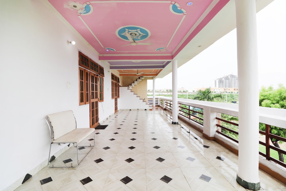 Hotel O Balaji Guest house, SGPGI Lucknow, Lucknow