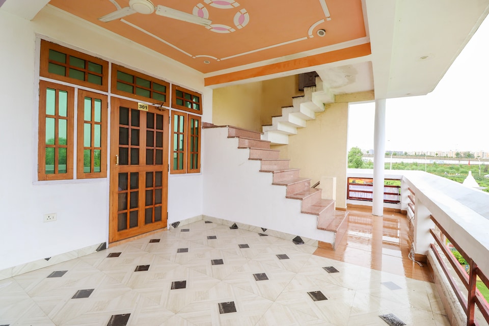 Hotel O Balaji Guest house, SGPGI Lucknow, Lucknow