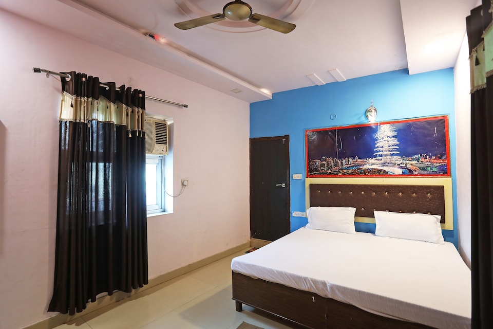 SPOT ON 46526 Hotel Rest House, Taj East Gate Road Agra, Agra