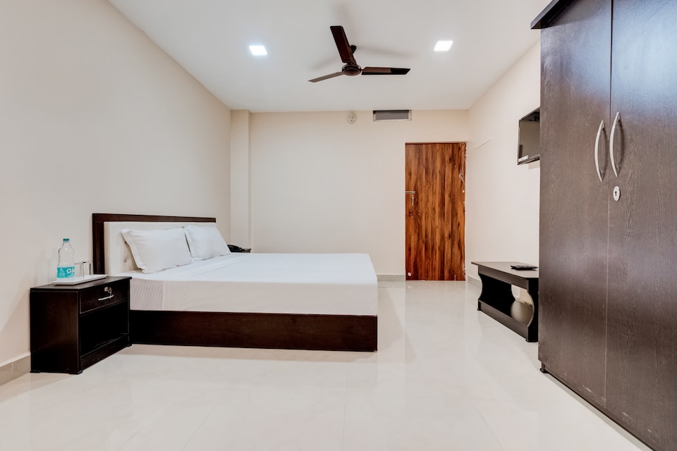 SPOT ON 46548 Spc N Span, Saraikela, Jamshedpur