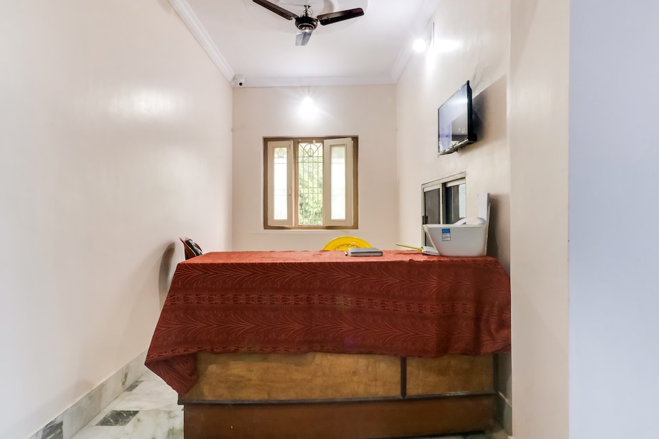 SPOT ON 46554 Hotel Bhawani Palace , Behrampur, Behrampur