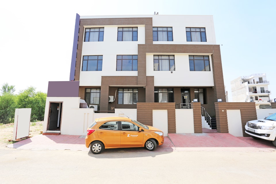 OYO 4646 Hotel Hari Villa, Jaipur Airport, Jaipur