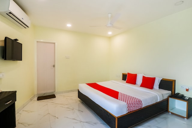 OYO 46562 Amaran Hotels By Sl Hotels Deluxe