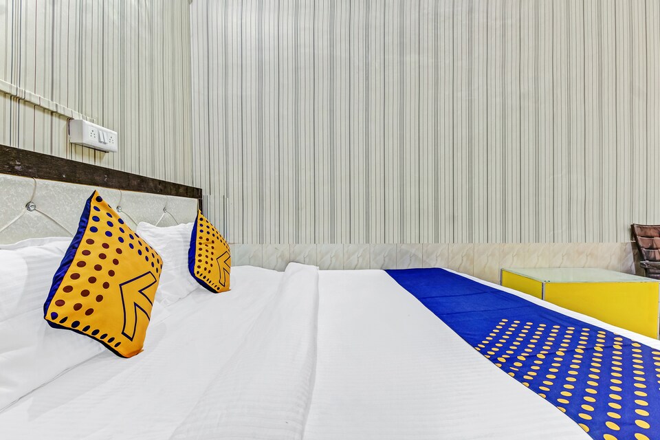 SPOT ON 46585 Baba Hotel And Lodge, Gangapur City, Karauli