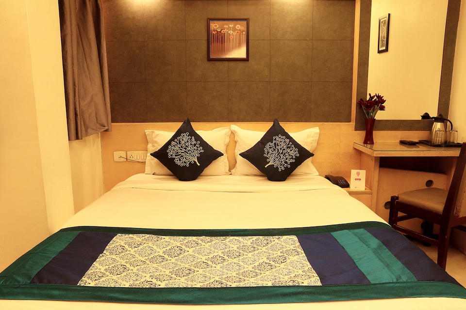 OYO 4650 Near Sarat Bose Road, Bhawanipore Kolkata, Kolkata