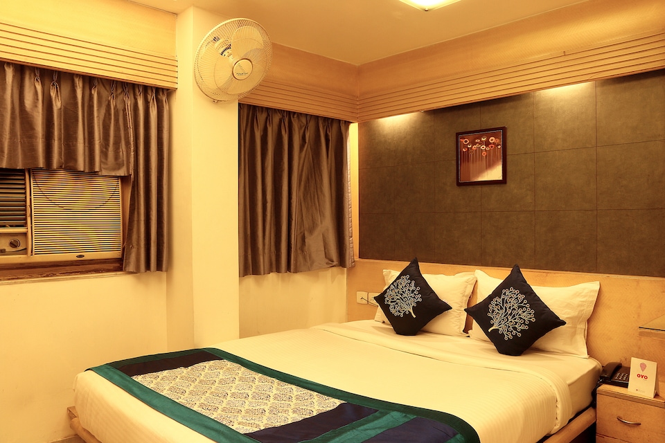 OYO 4650 Near Sarat Bose Road, Bhawanipore Kolkata, Kolkata