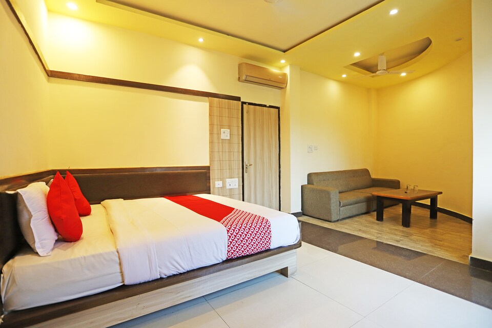 OYO 46604 Hotel Star, Rewa, Rewa