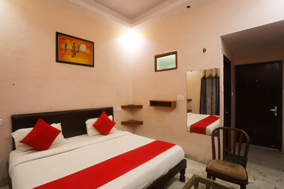OYO 46606 Hotel Royal Chandela, Khajuraho, Khajuraho
