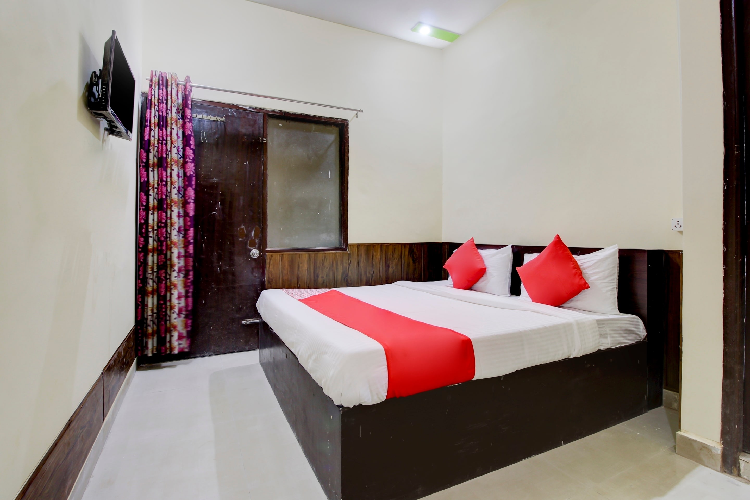 Hotels in Agra Starting ₹819 𝐔𝐩 𝐭𝐨 𝟓𝟎 𝐎𝐅𝐅 on 123 Agra Hotels