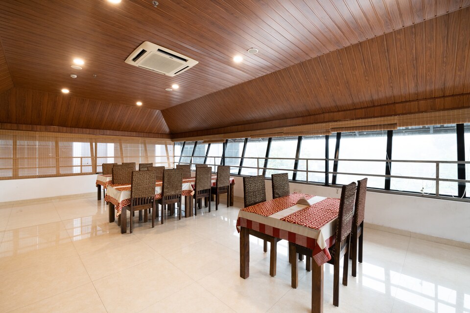 Capital O 46644 Hotel Armani, Mundakayam, Kottayam