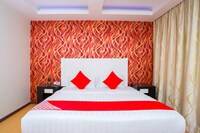 OYO 44037 King Park Hotel 