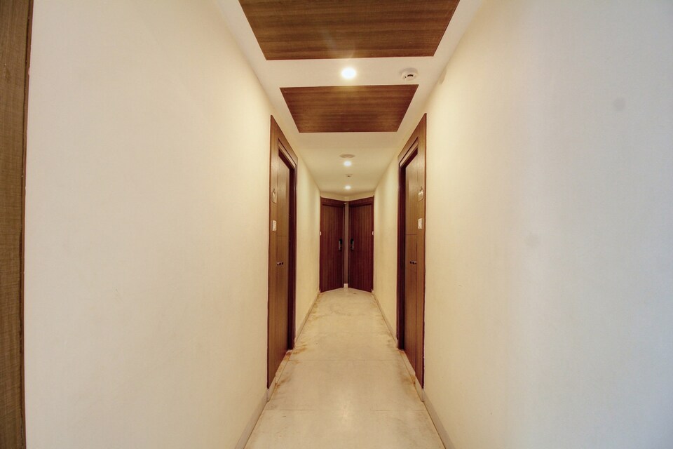 Collection O 4658 Akil Residency, Gandhipuram Coimbatore-II, Coimbatore