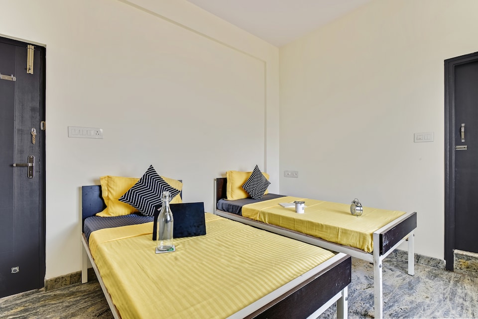 OYO LIFE BLR1710 HBR Layout, Manyata Bangalore, Bangalore