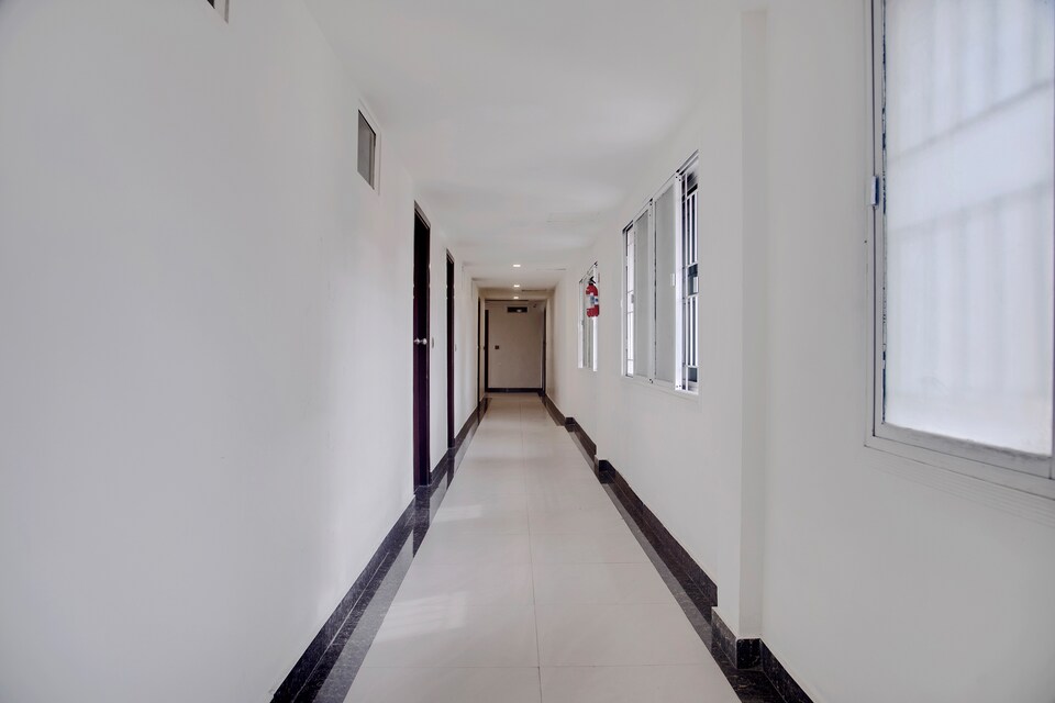 Capital O 46694 Paul's Inn, Koramangala Forum Mall, Bangalore