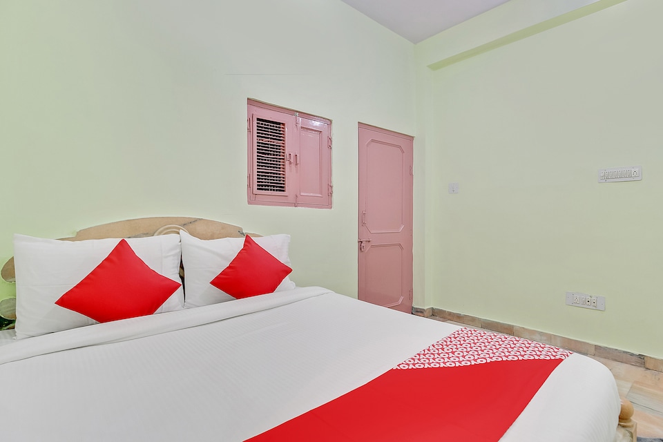 SPOT ON 46695 Red Tomato Palace, C Scheme Jaipur, Jaipur