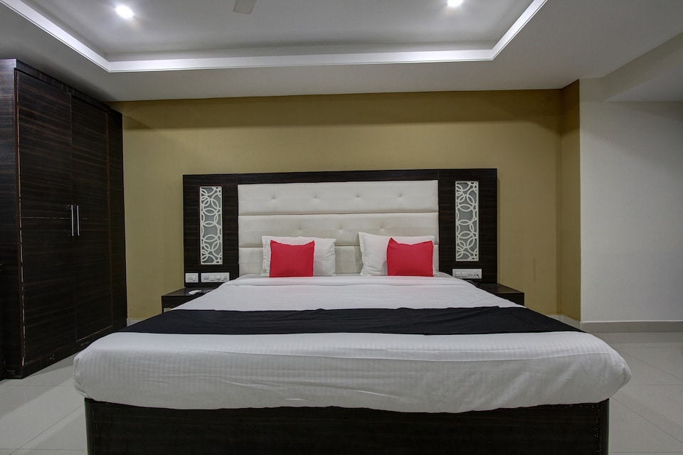 Capital O 46699 Hotel Insta, Gandhipuram Coimbatore, Coimbatore