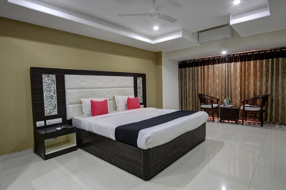 Capital O 46699 Hotel Insta, Gandhipuram Coimbatore, Coimbatore