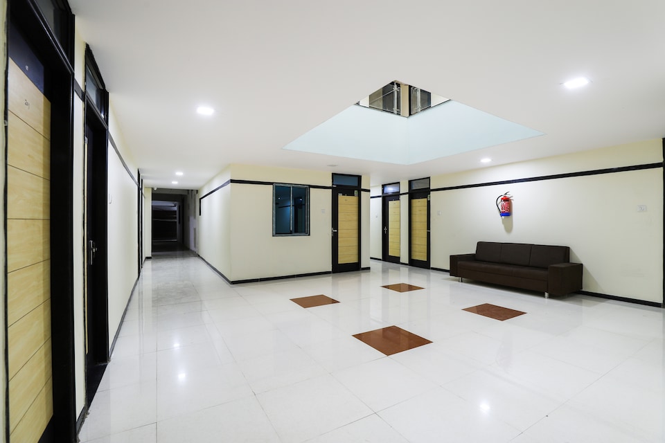 OYO Hotel Rio Inn, Gnaesh Chokdi, Anand