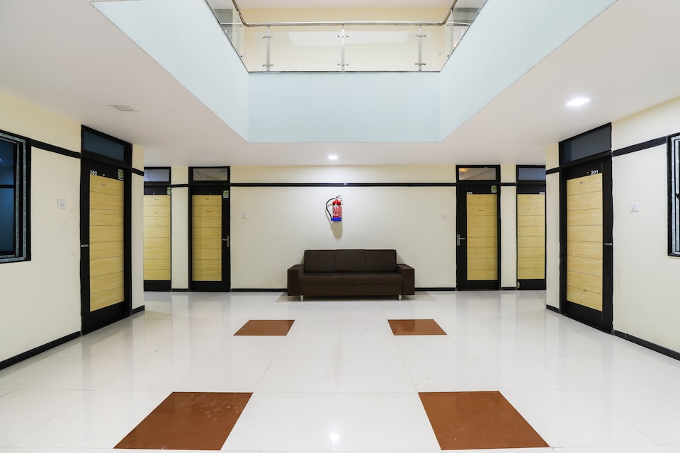 OYO Hotel Rio Inn, Gnaesh Chokdi, Anand