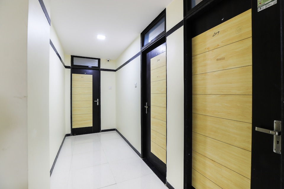 OYO Hotel Rio Inn, Gnaesh Chokdi, Anand