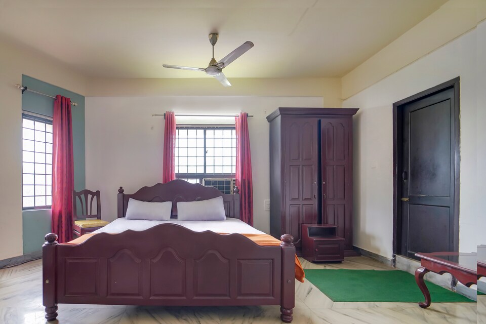 SPOT ON 46714 Alakkal Residency, Thalassery Calicut, Calicut