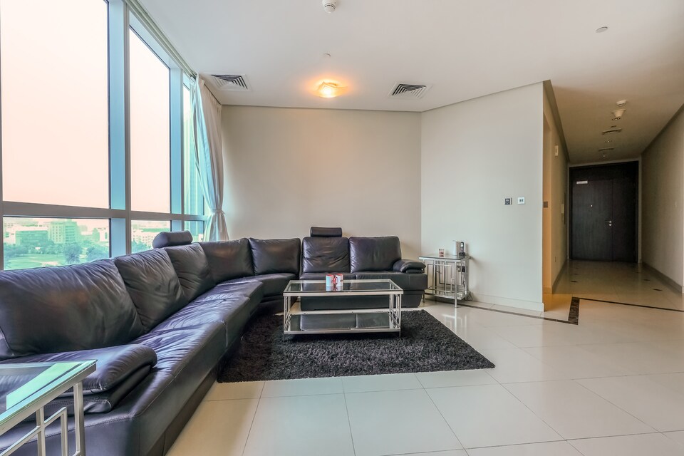 OYO 228 Home 23 Marina Tower 801 3bhk GF, Dubai Marina, Dubai