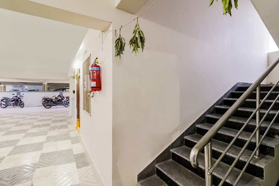 OYO Victory Grand, Vijayawada Guntur Highway, Vijayawada