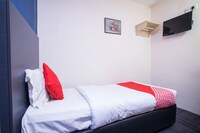OYO 44041 Sovotel Express Hotel Sri Petaling 159