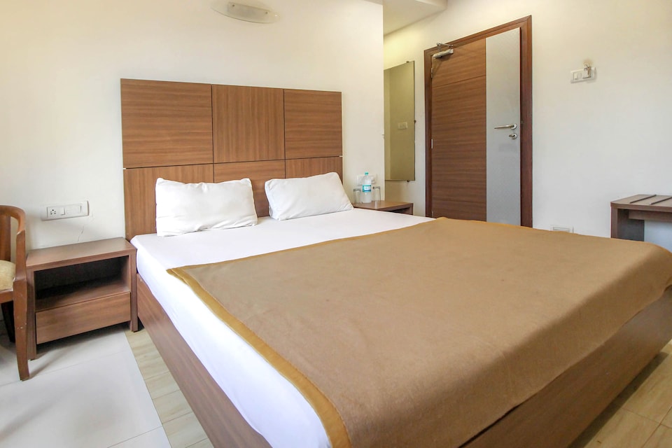 OYO 46751 Hotel Shoreline Pure Veg, Alibag- Kashid- murud, Alibag