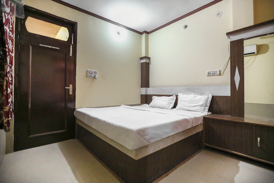 SPOT ON 46768 Hotel Sharma & Restaurant, Suratgarh, Suratgarh