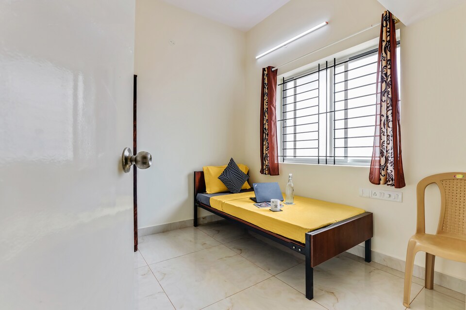 OYO LIFE BLR1718 Manyata Tech Park, Manyata Bangalore, Bangalore