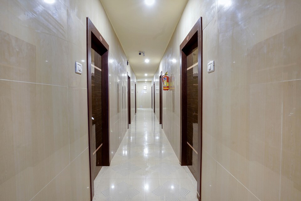 OYO 46788 Balaji Residency, Nakkalagutta Hanamkonda Warangal, Warangal